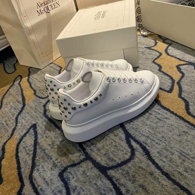 Picture of Alexander McQueen Shoes _SKU21815043SZ35-4484